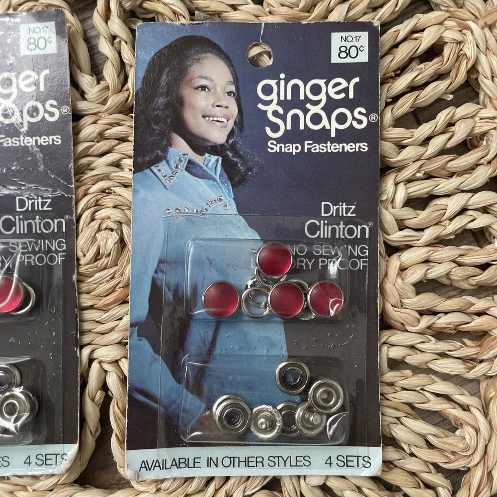 Vintage NOS Ginger Snap Fasteners Red No Sew Dritz USA‎ Risdon 8 Set Total